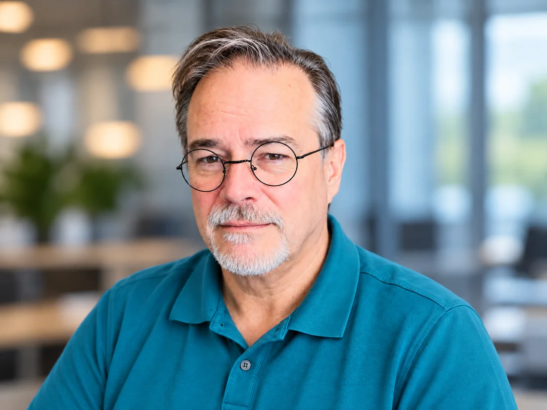 Lee Murphy, Senior Project Consultant, Retired